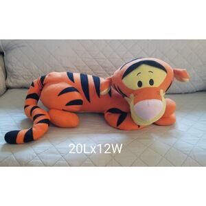 Disney 2001 LARGE LOUNGING TIGGER Plush 30" Fisher-Price